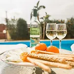 Atlantica 4 Bedroom Villa Near The Beach