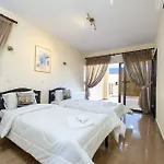 Mike & Lenos Tsoukkas Luxury Villas