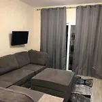 Rita Court 1 Bdr Apt 300 M From The Beach