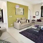 Villa Chelona