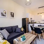 The Joy - Centre One Bedroom Flat