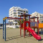 Mackenzie Castella Beachfront Suite