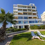 Mackenzie Castella Beachfront Suite