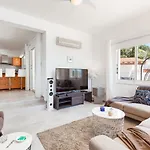 Villa Atlantica