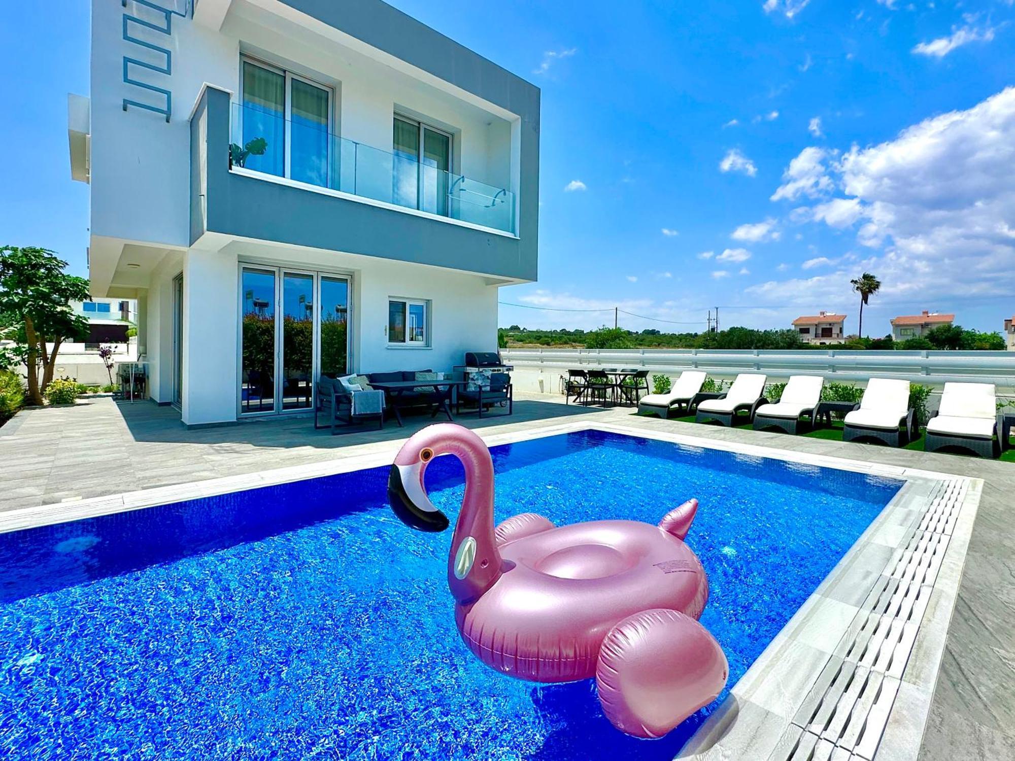 Villa, Swimming Pool, Bbq Grill, 3 Bedrooms, Near Beach Protaras