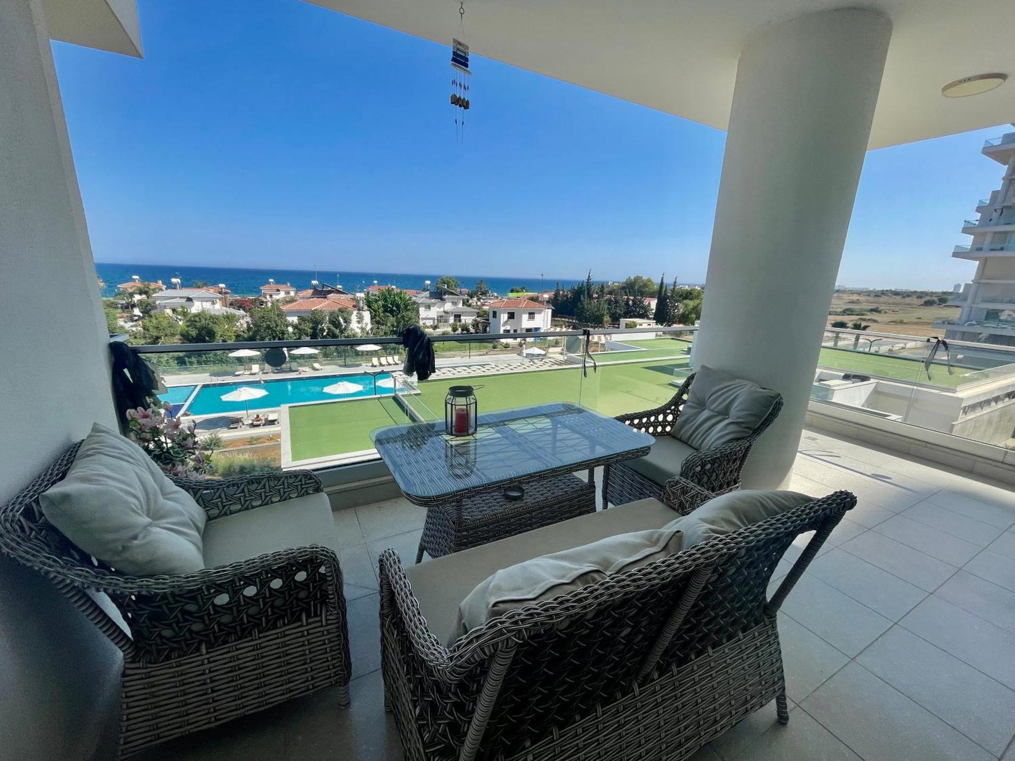 Sea Breeze By The Sea Apartament *