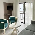 Marlita Beach Hotel Apartments