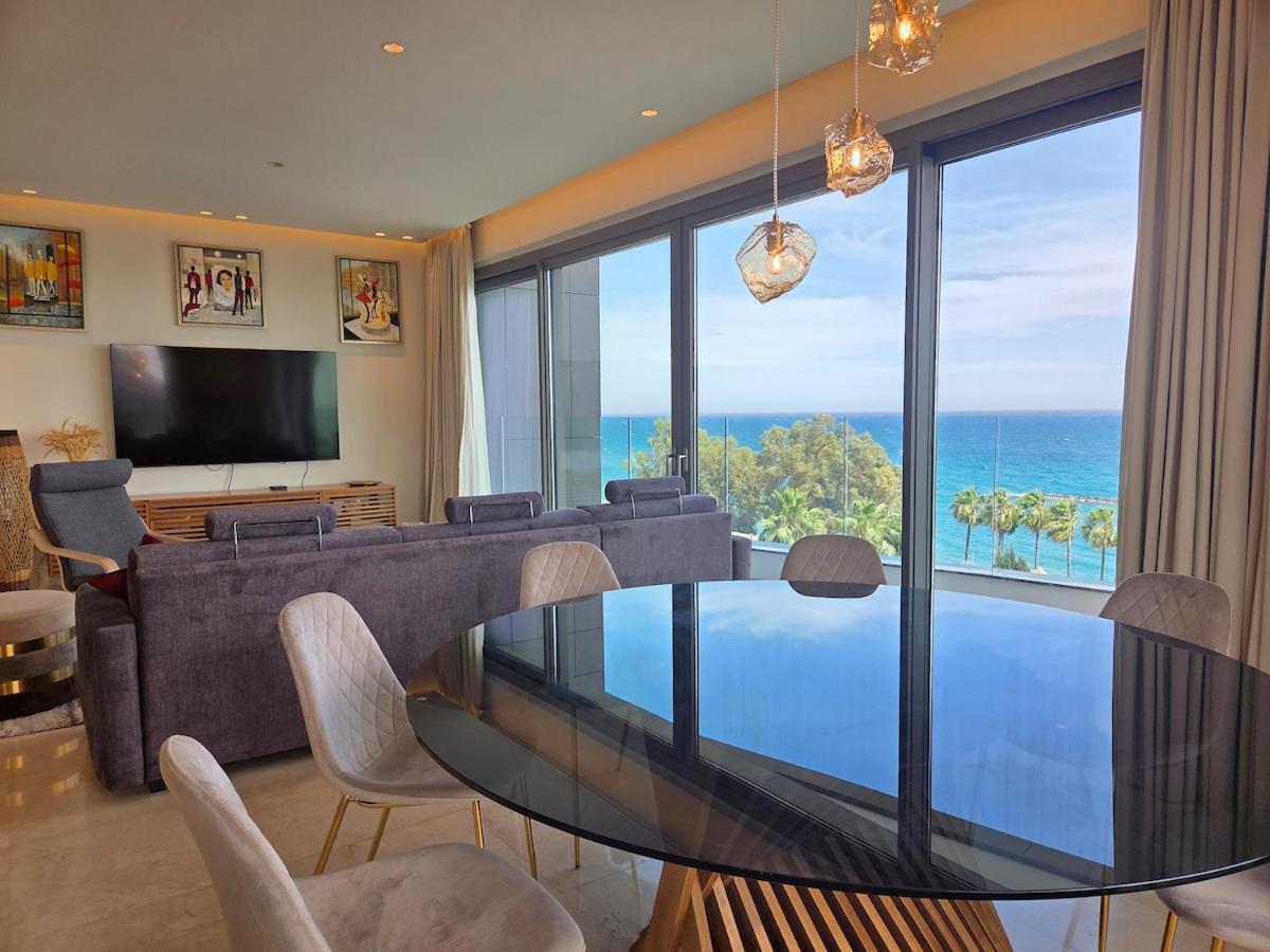 Luxury Seaview Escape 3bd In Skyscraper *