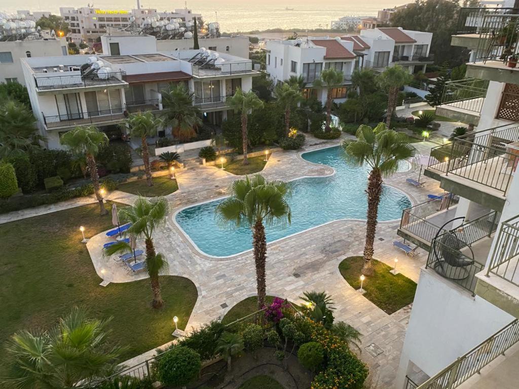 Апартаменты Sea View 2 Bedroom 400m From Sandy Beach