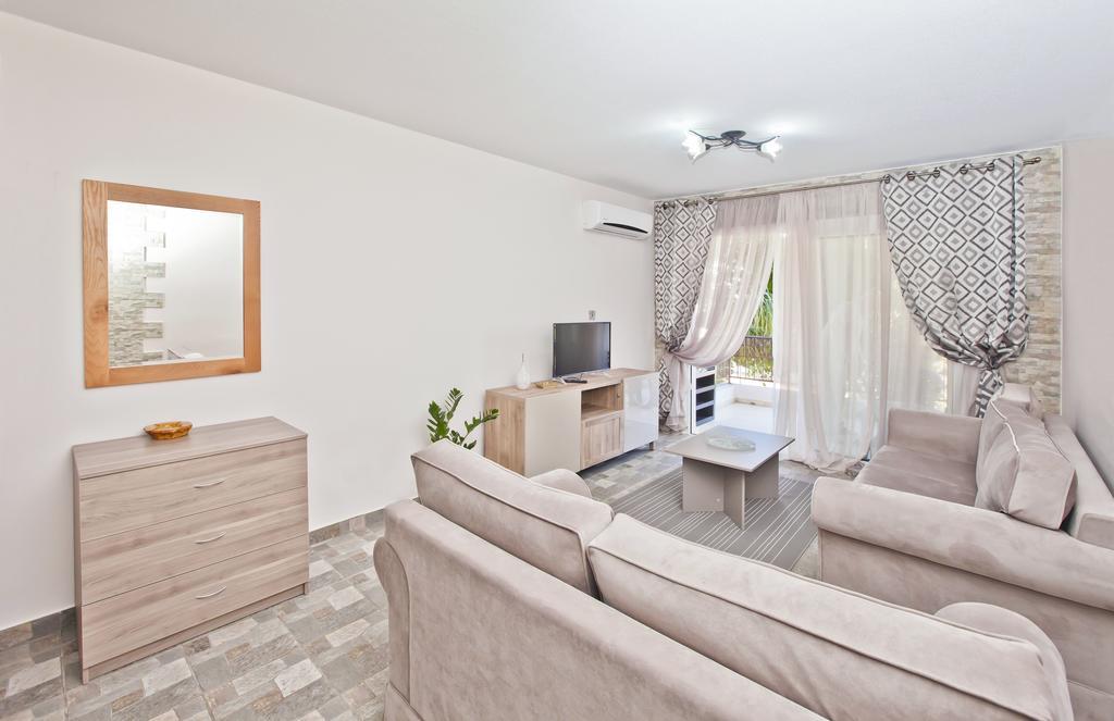 Faros Court Prestige Paphos